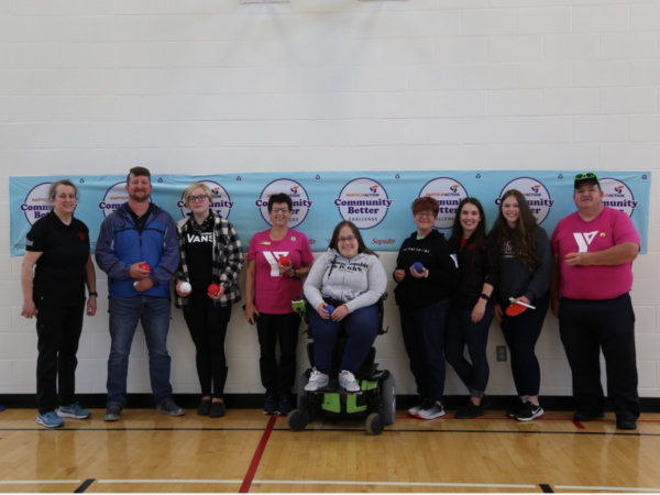 YMCA staff and volunteers learning how to play boccia in Marystown, Newfoundland | Le personnel et les bénévoles du YMCA apprennent à jouer à la boccia à Marystown, Terre-Neuve